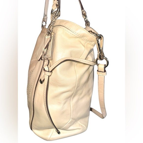 Coach Audrey Andie Cinched Tote with removable strap - Picture 4 of 16